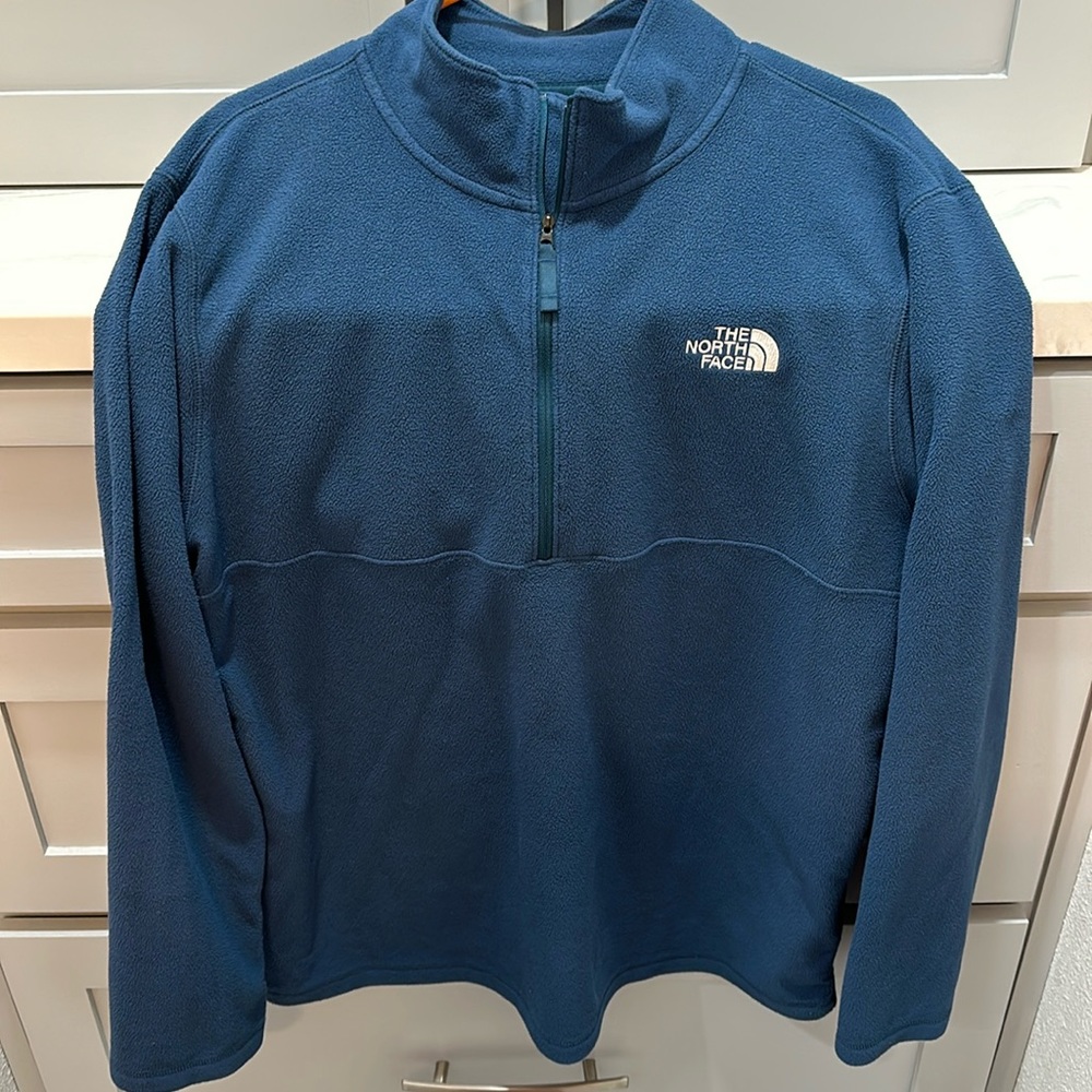 EUC North Face Fleece zippered fleece pullover in Men’s Medium